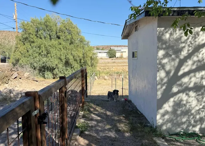 Holiday home Historical Downtown Getaway With Two Master Bedrooms! Great For Two Couples Or Coworkers